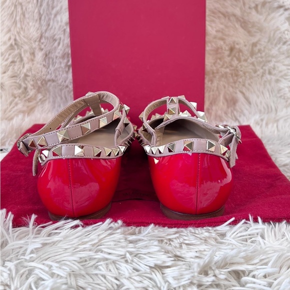 Authentic Valentino Garavani Rockstud Caged Ballet Flats in Patent Leather Red - Picture 4 of 10